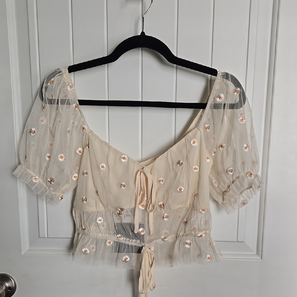 Le Lis Butter Yellow Puff Sleeve Daisy Embroidered Crop Top Off-Shoulder Sheer - Picture 2 of 7